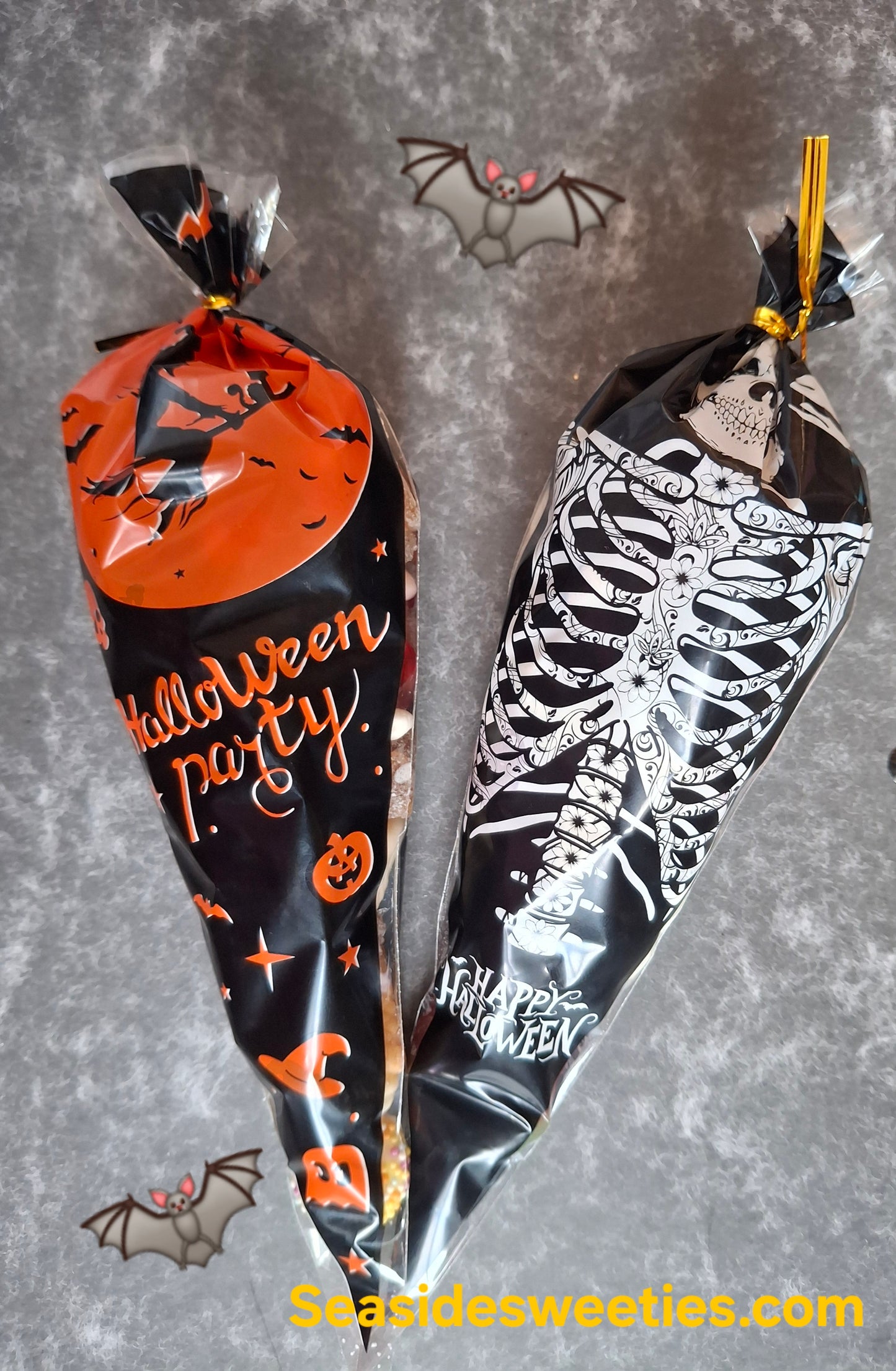 Halloween sweetie cones, pumpkin, witch, skeleton, different sizes